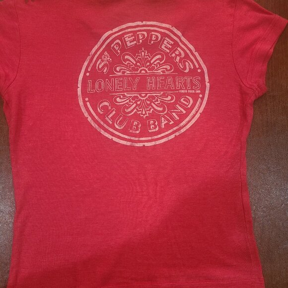 VINTAGE 2005 Beatles Red T Shirt Sz L - Picture 2 of 6